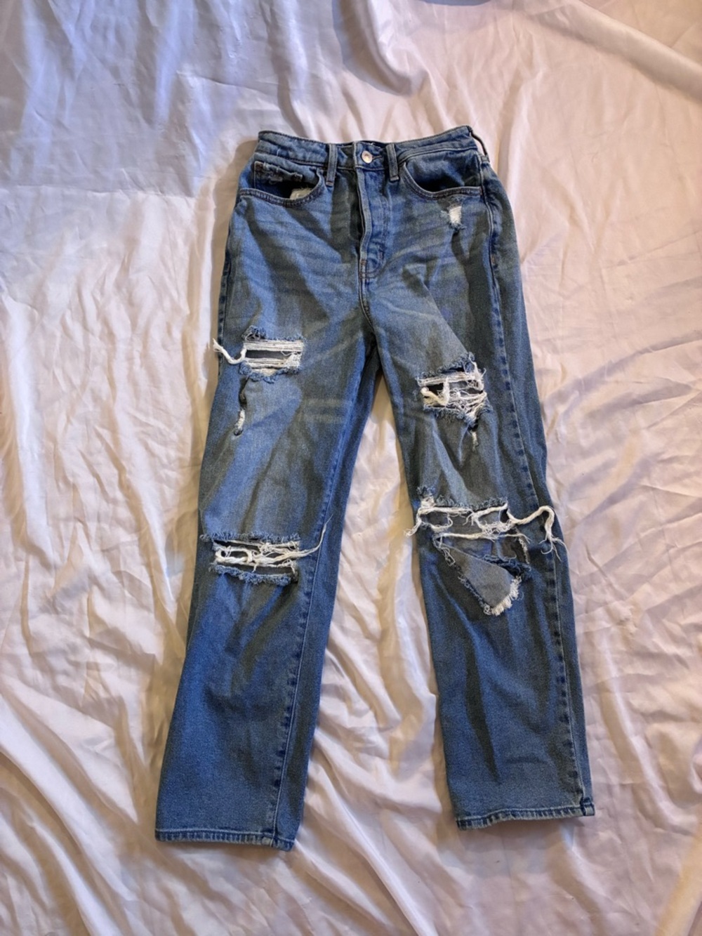 Hollister Vintage Straight Distressed Ultra High-Rise Jeans
